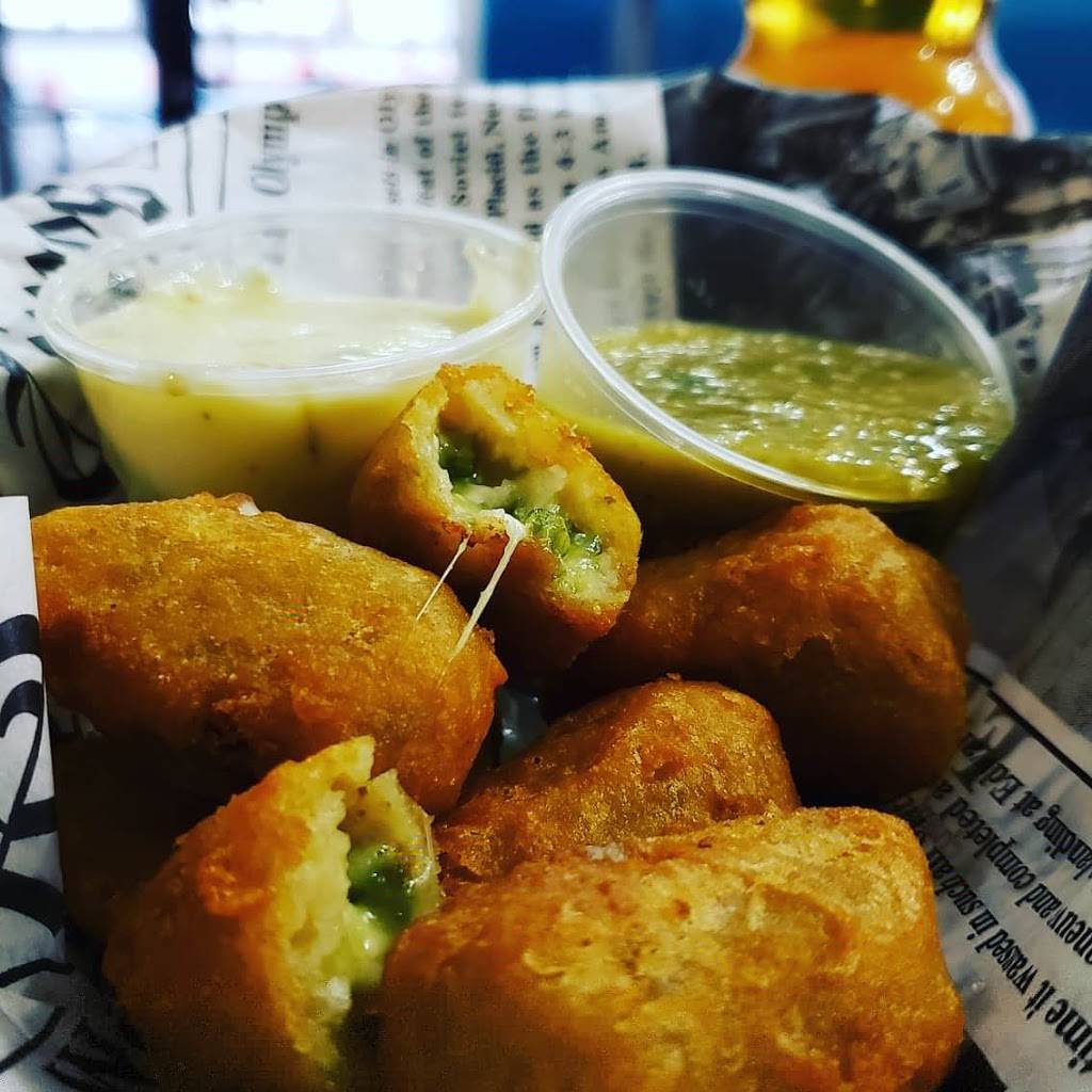 Mamas Tamales | restaurant | 616 W 9th St, Lawrence, KS 66044, USA | 7854247565 OR +1 785-424-7565