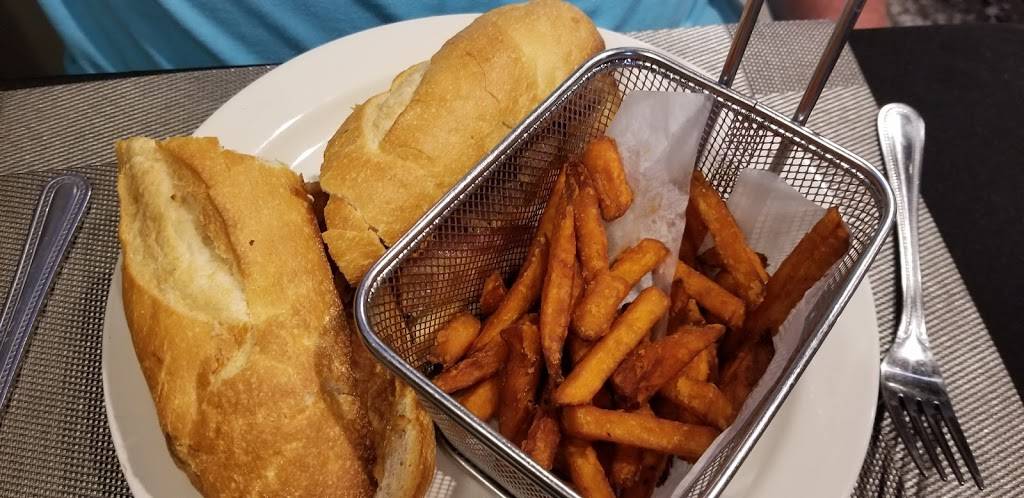 Tuckd Away Bar and Grill | restaurant | 90 Yonkers Ave, Tuckahoe, NY 10707, USA | 9142229162 OR +1 914-222-9162