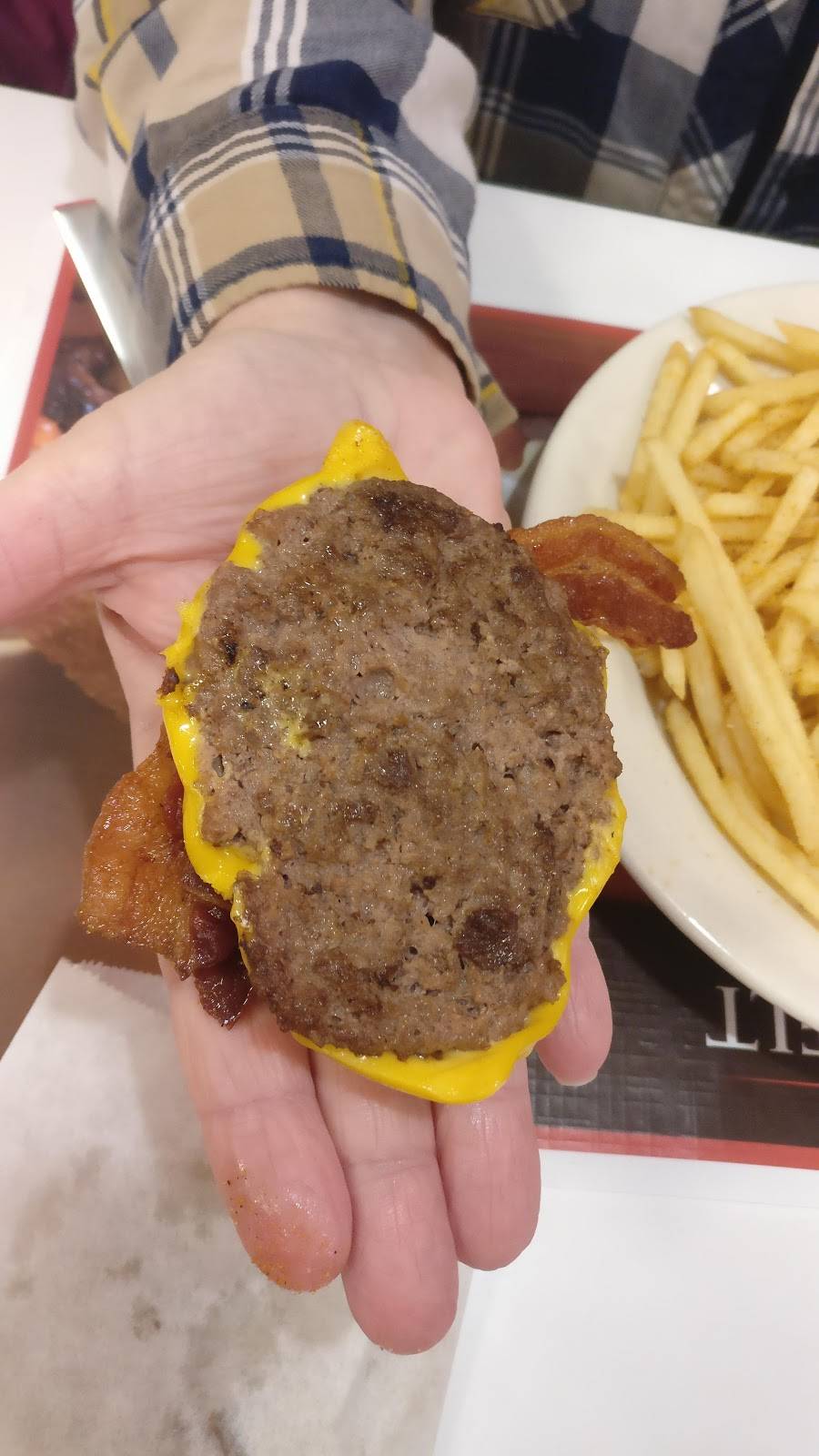 Steak n Shake | restaurant | 3821 41st Ave Dr, Moline, IL 61265, USA | 3097649453 OR +1 309-764-9453