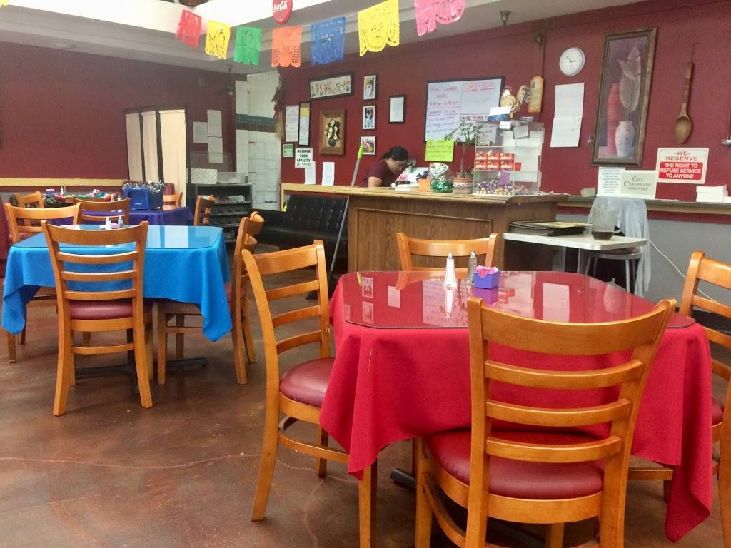 Lilys Cafe | restaurant | 2326 Tulare St, Fresno, CA 93721, USA | 5594986261 OR +1 559-498-6261