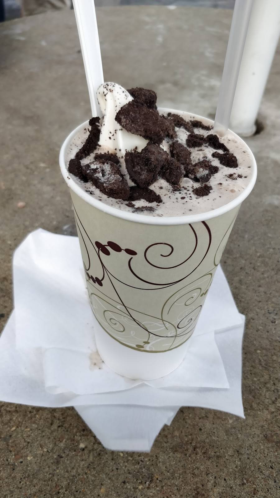 Parlor City Ice Cream | restaurant | 1936 42nd St NE, Cedar Rapids, IA 52402, USA | 3193934867 OR +1 319-393-4867