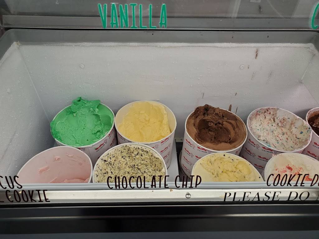 Scoops | cafe | 16385 Schendel Ave # G, Delhi, CA 95315, USA | 2096349900 OR +1 209-634-9900