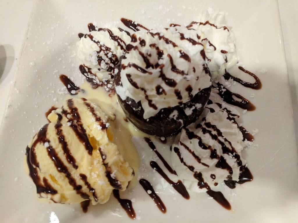 Colonel Blackinton Inn | restaurant | 203 N Main St, Attleboro, MA 02703, USA | 5082226022 OR +1 508-222-6022