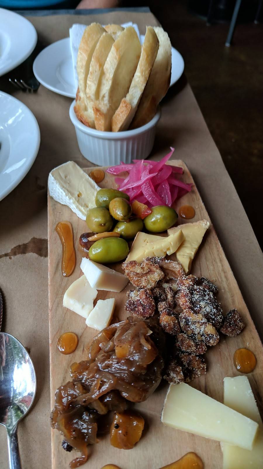 Lucky Restaurant | restaurant | 18 Kirk Ave SW, Roanoke, VA 24011, USA | 5409821249 OR +1 540-982-1249