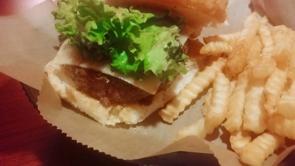 Our Place | restaurant | 4721 WI-33, West Bend, WI 53095, USA | 2626295005 OR +1 262-629-5005