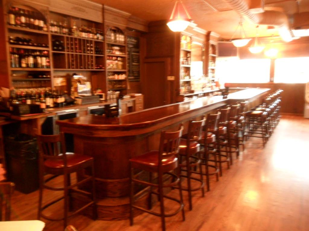 Mart Anthonys | meal takeaway | 1200 W Hubbard St, Chicago, IL 60642, USA | 3124213477 OR +1 312-421-3477