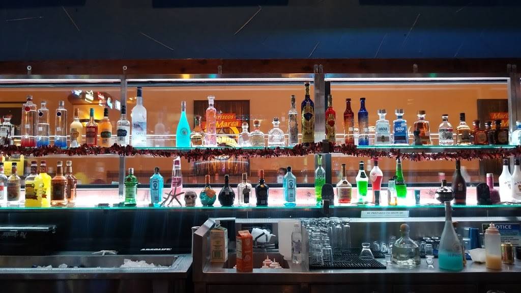 Mariscos La Marea Seafood & Bar | restaurant | 8132, 704 S Walton Walker Blvd, Dallas, TX 75211, USA | 2144678300 OR +1 214-467-8300