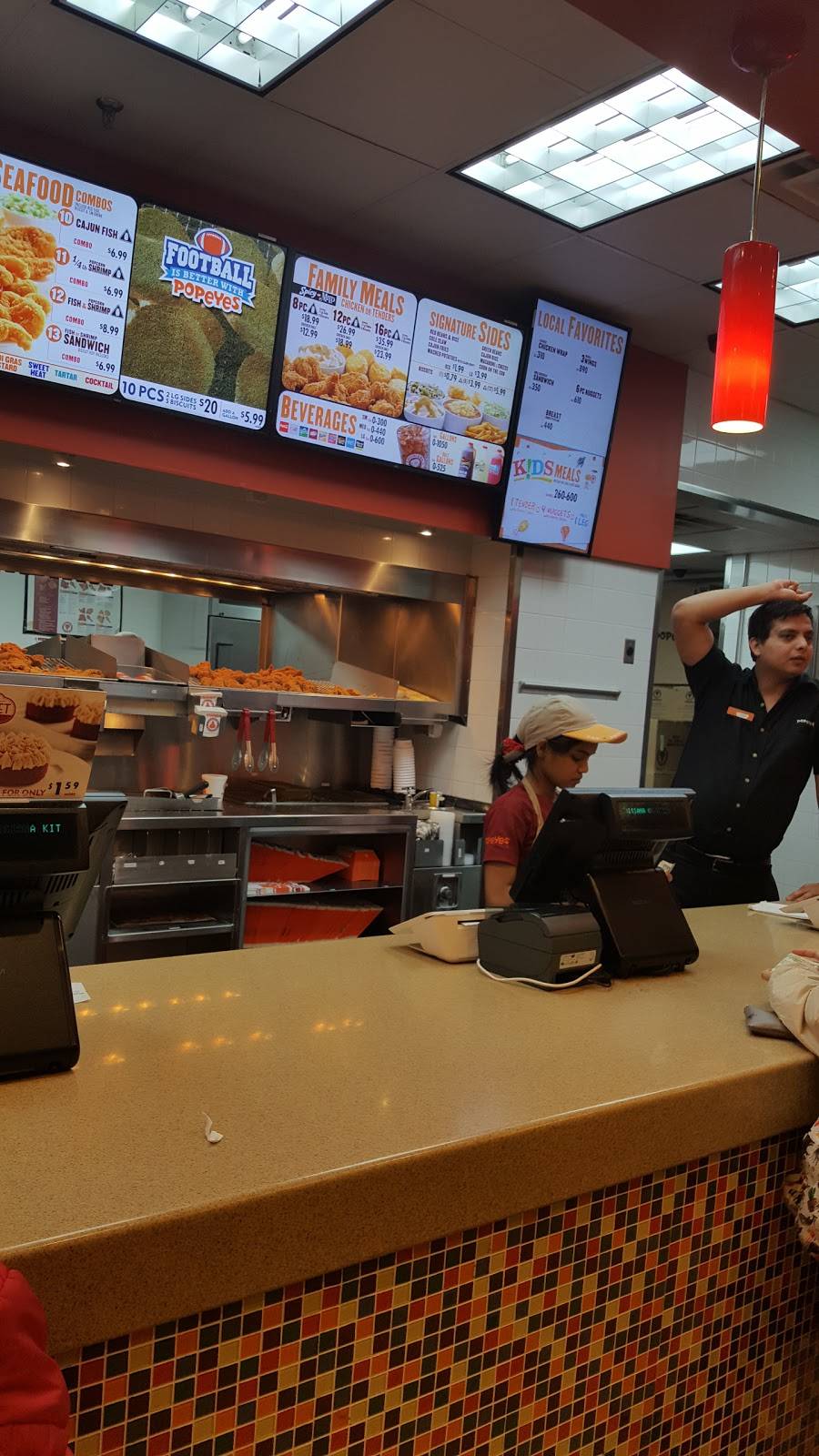 Popeyes Louisiana Kitchen | restaurant | 205-20 Jamaica Ave, Hollis, NY 11423, USA | 7187368310 OR +1 718-736-8310