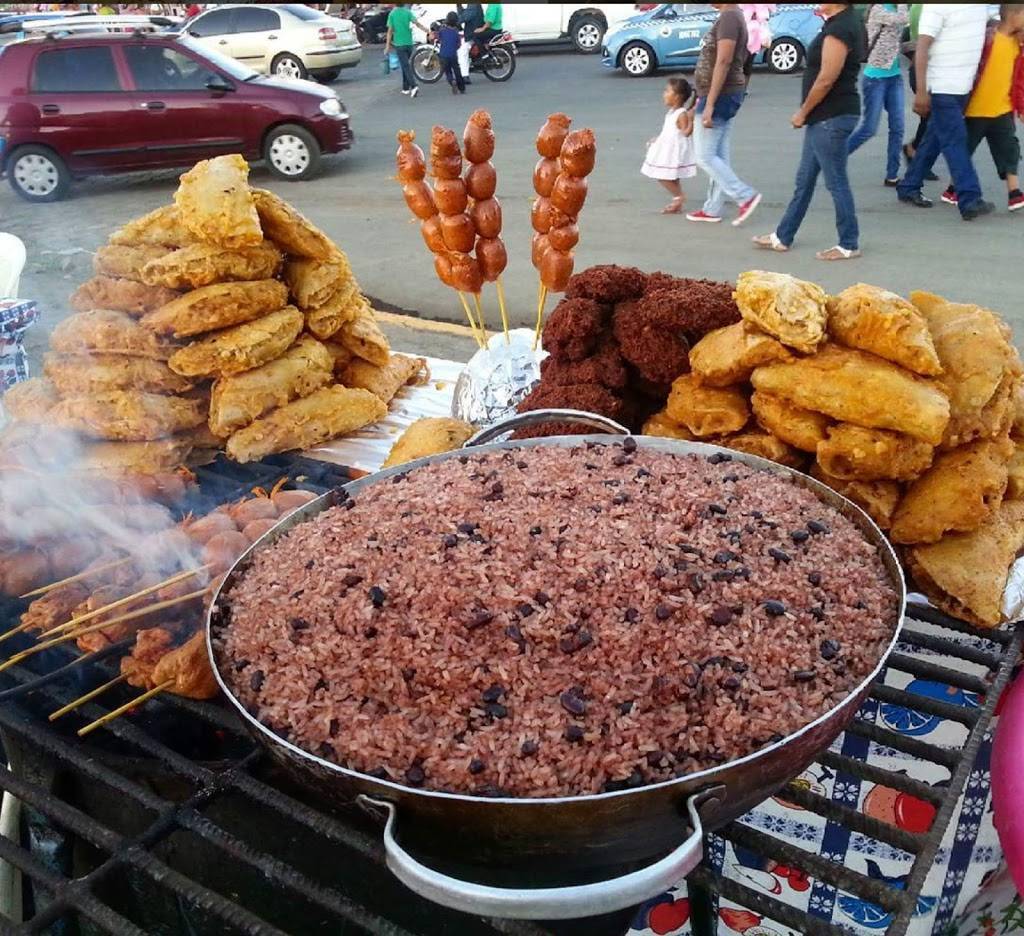 Las Tinajas Nicas | restaurant | 239 Park Blvd, Miami, FL 33126, USA | 3054560123 OR +1 305-456-0123