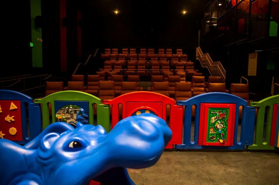 B&B Theatres Ankeny 12 & B-Roll Bowling | restaurant | 1580 SW Market St, Ankeny, IA 50023, USA | 5154230979 OR +1 515-423-0979