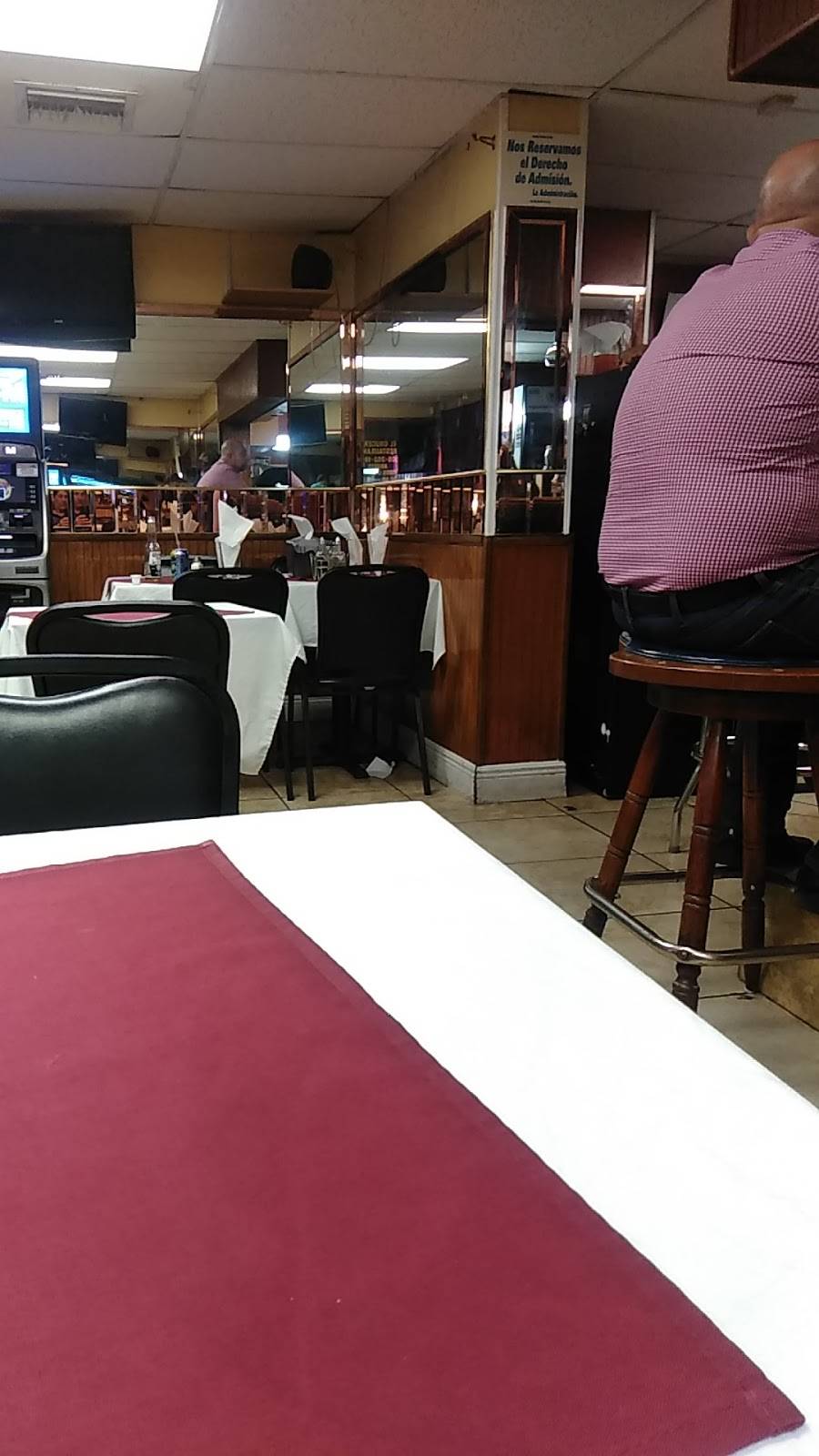 El Crucero Restaurant | restaurant | 7050 SW 8th St, Miami, FL 33144, USA | 3052621966 OR +1 305-262-1966