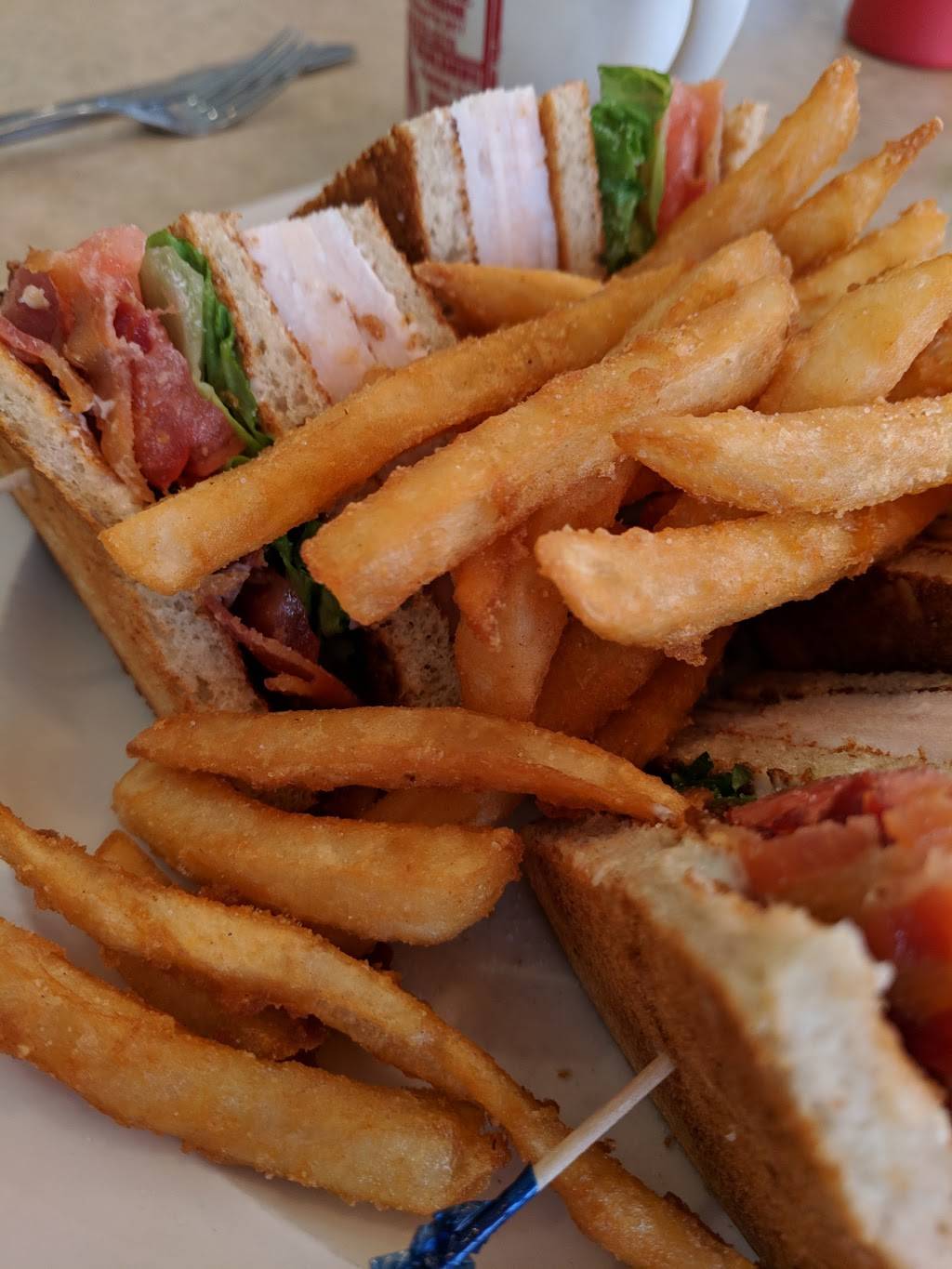 Kizls Restaurant | restaurant | 2014 West St, Southington, CT 06489, USA | 8606288349 OR +1 860-628-8349