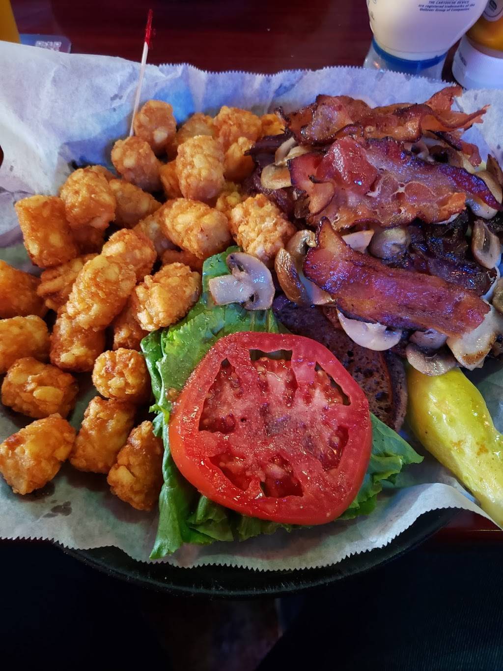 Georges Bar & Restaurant | restaurant | 1041 North Highland Avenue Northeast, Atlanta, GA 30306, USA | 4048923648 OR +1 404-892-3648