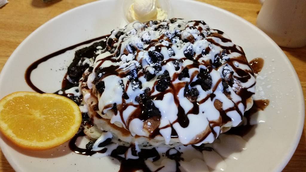 Hotcakes Emporium Pancake House & Restaurant | cafe | 8555 Ditch Rd, Indianapolis, IN 46260, USA | 3172545993 OR +1 317-254-5993