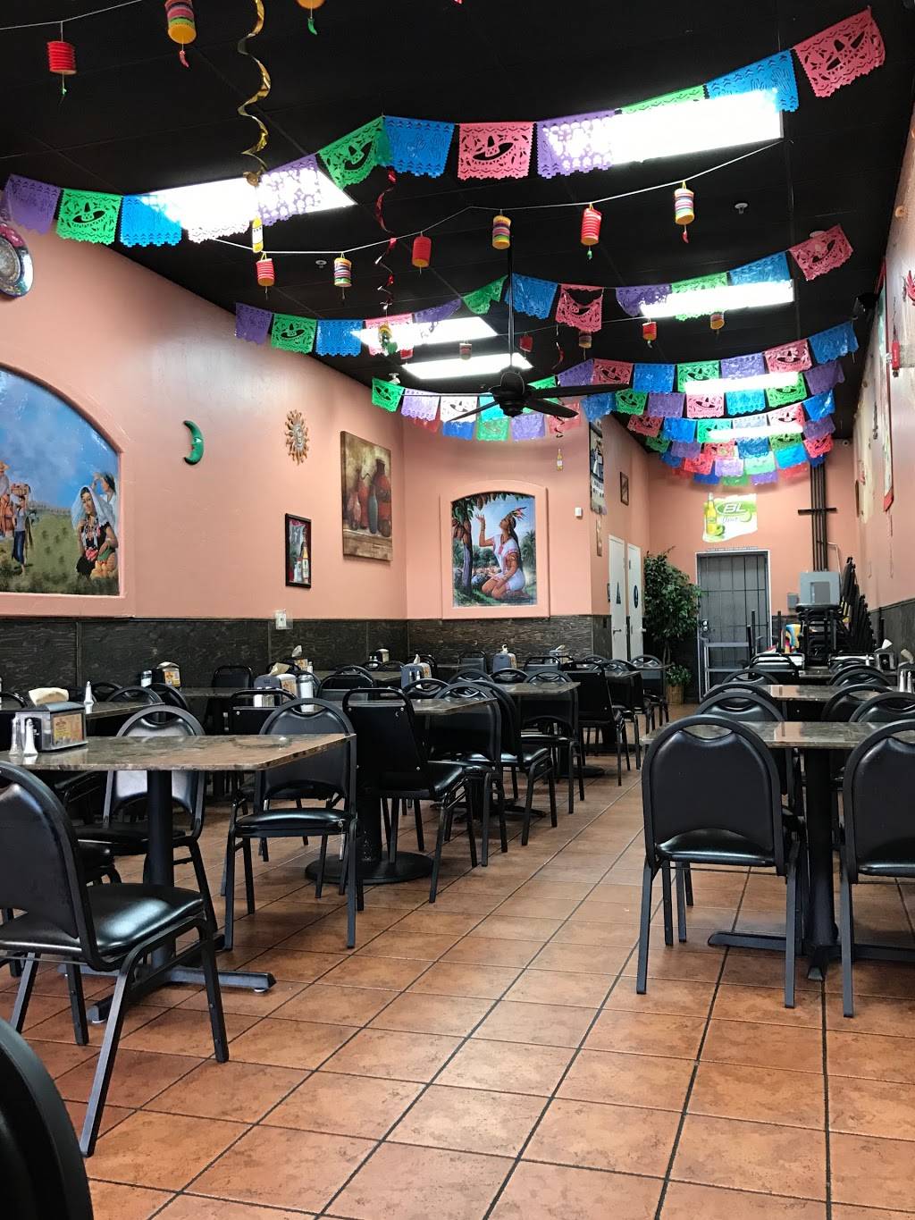 Victorias Taquizas | restaurant | 616 W Hammer Ln, Stockton, CA 95207, USA | 2094768800 OR +1 209-476-8800
