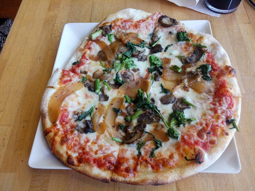 Petes New Haven Style Apizza | restaurant | 4940 Wisconsin Ave, Washington, DC 20016, USA | 2022377383 OR +1 202-237-7383