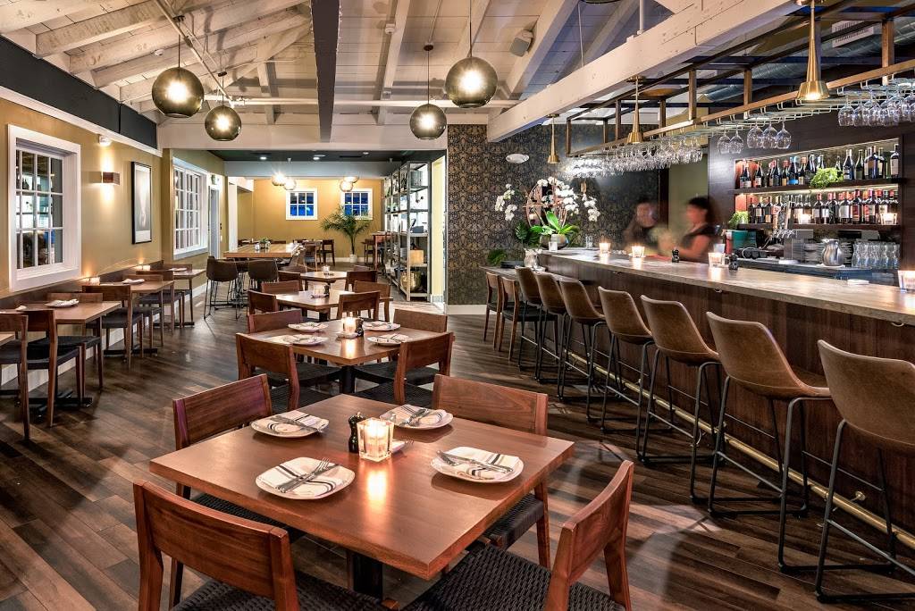 Willis Wine Bar | restaurant | 1415 Town and Country Dr, Santa Rosa, CA 95404, USA | 7075263096 OR +1 707-526-3096