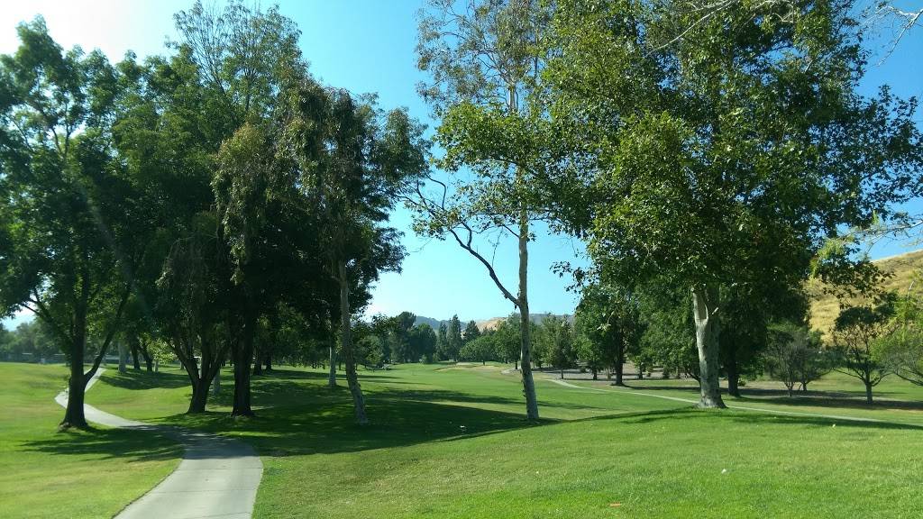 Simi Hills Golf Course | restaurant | 5031 Alamo St, Simi Valley, CA 93063, USA | 8055220803 OR +1 805-522-0803