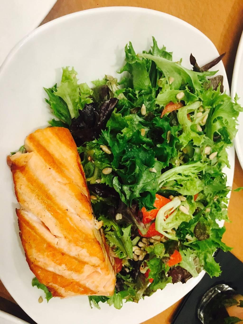 The Black Whale Kitchen and Bar | restaurant | 106 MacArthur Dr, New Bedford, MA 02740, USA | 5089907100 OR +1 508-990-7100