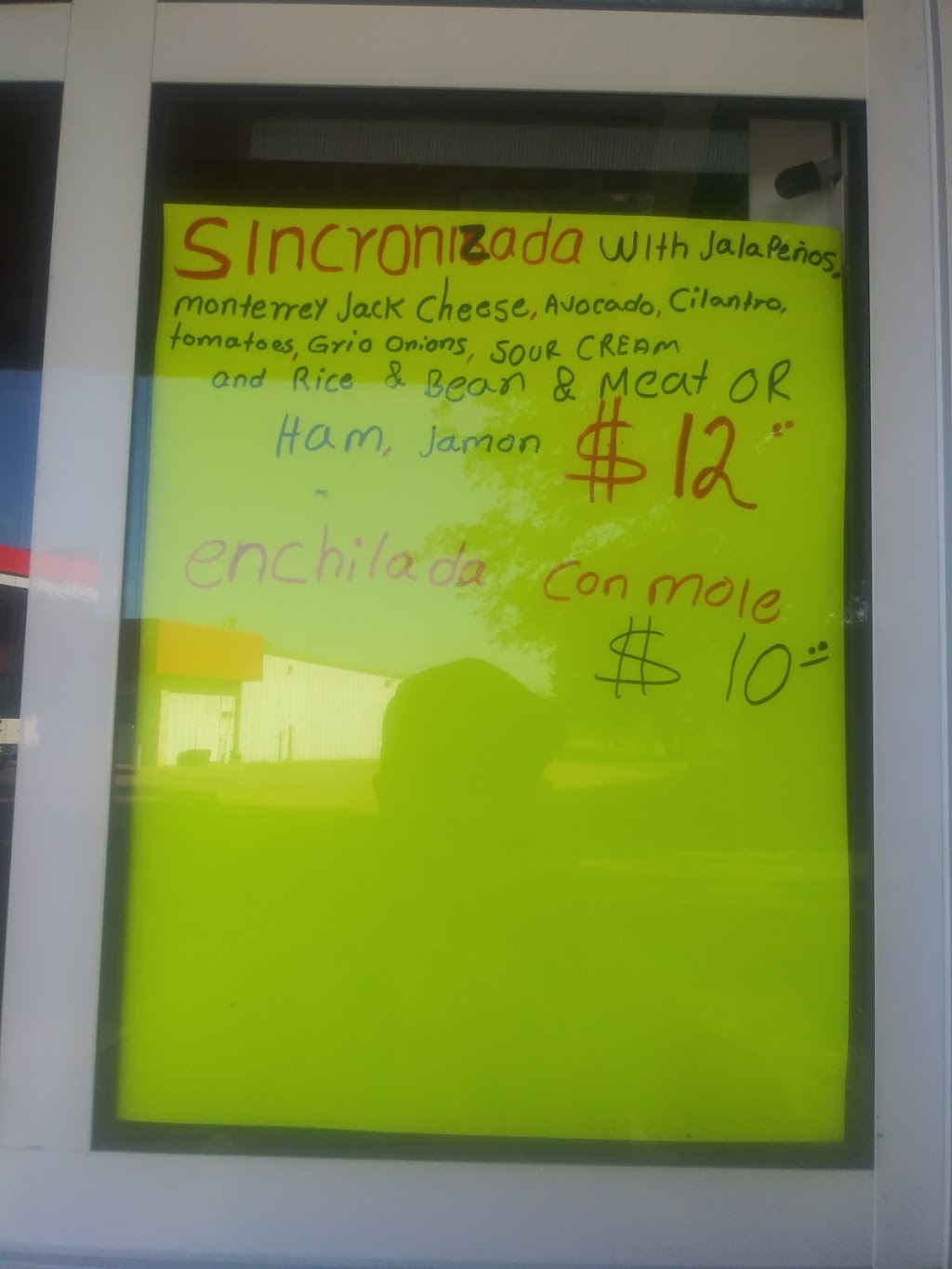 La Estrella Authentic Mexican Food | restaurant | 1003 E Goode St, Quitman, TX 75783, USA | 9034970978 OR +1 903-497-0978