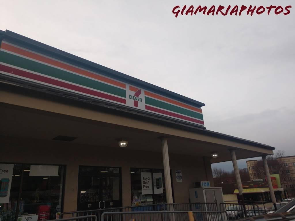 7-Eleven | bakery | 194 Glenn St, Glen Cove, NY 11542, USA | 5167590670 OR +1 516-759-0670