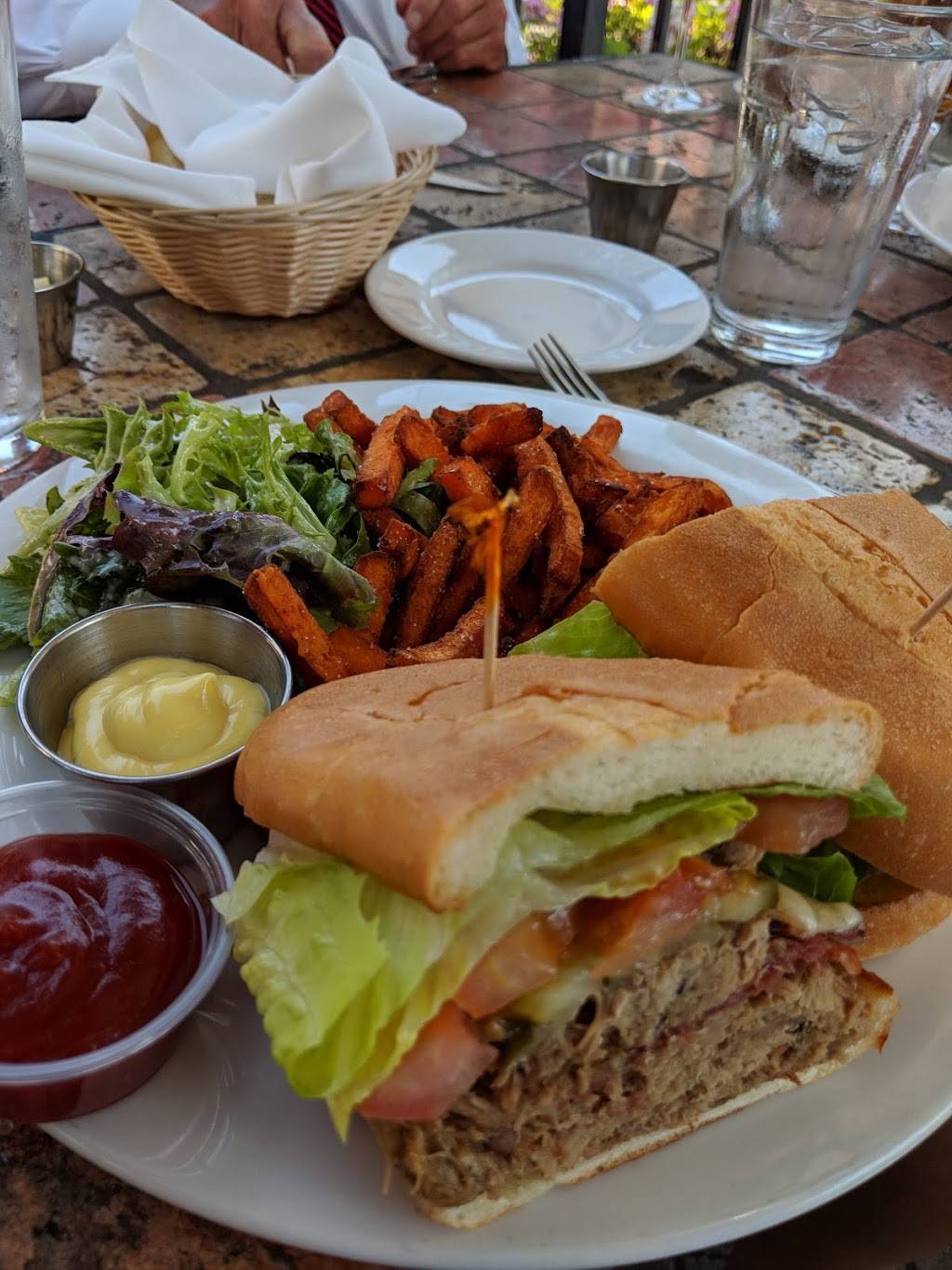 Wine Cellar Restaurant | restaurant | 50 University Ave, Los Gatos, CA 95030, USA | 4083544808 OR +1 408-354-4808