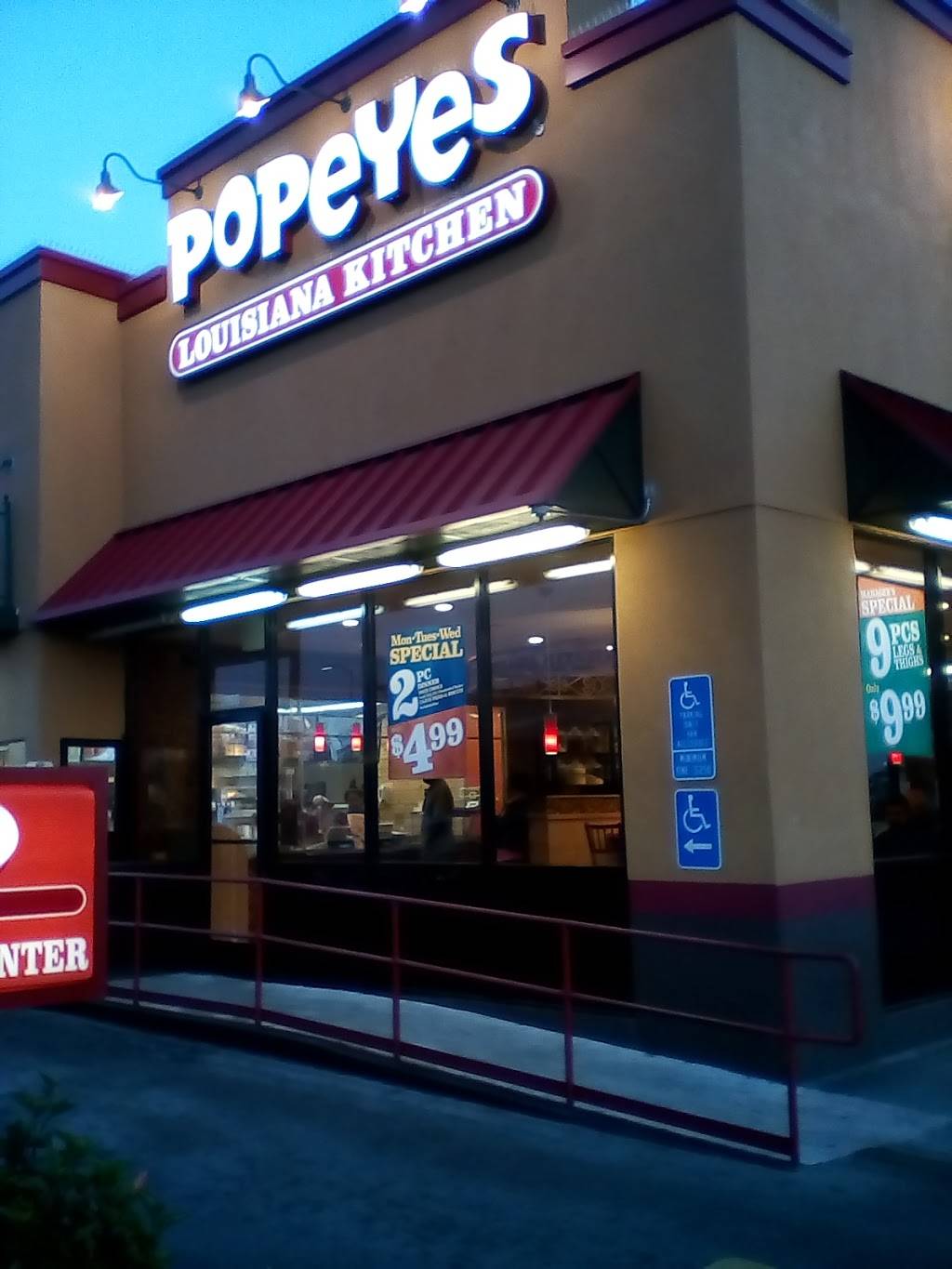 Popeyes Louisiana Kitchen | restaurant | 8530 S Figueroa St, Los Angeles, CA 90003, USA | 3235154033 OR +1 323-515-4033