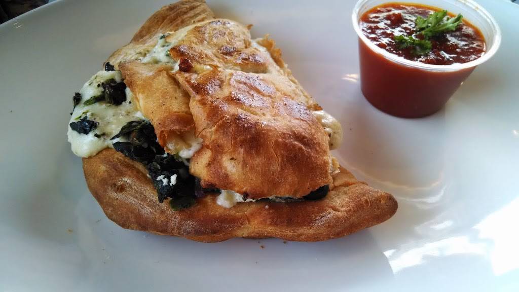 Valentino’s Pizzeria & Restaurant | restaurant | 4813 Beauregard St, Alexandria, VA 22312, USA | 7033548383 OR +1 703-354-8383