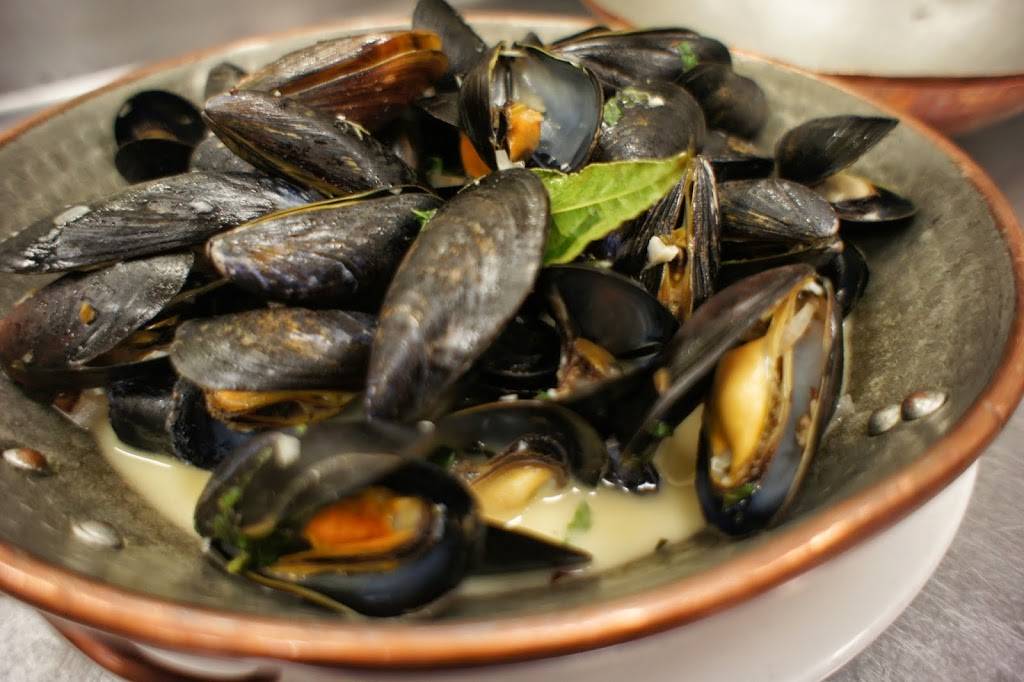 Brasserie Cassis | restaurant | 387 S Oyster Bay Rd, Plainview, NY 11803, USA | 5166530090 OR +1 516-653-0090