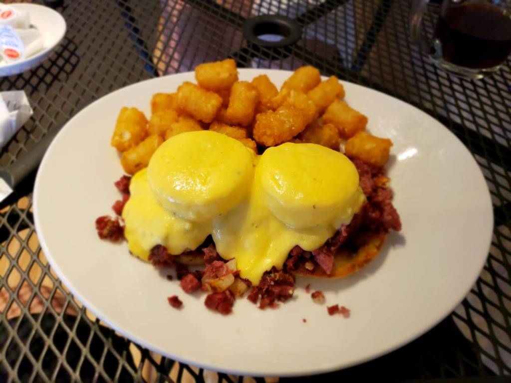 EAT | restaurant | 609 Page Blvd, Springfield, MA 01104, USA | 4132760040 OR +1 413-276-0040