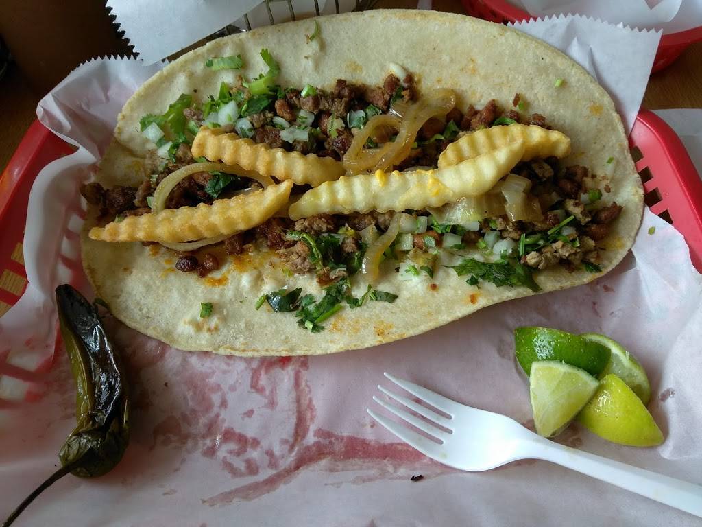 El Comal Tacos | restaurant | 309 Moen Ave, Rockdale, IL 60436, USA | 8157309933 OR +1 815-730-9933