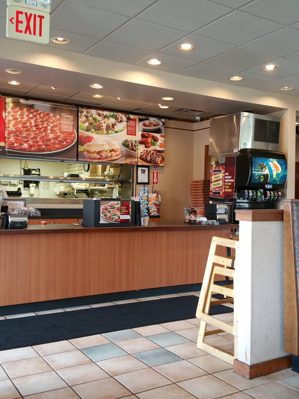 Donatos Pizza | restaurant | 5388 N High St, Columbus, OH 43214, USA | 6148463373 OR +1 614-846-3373