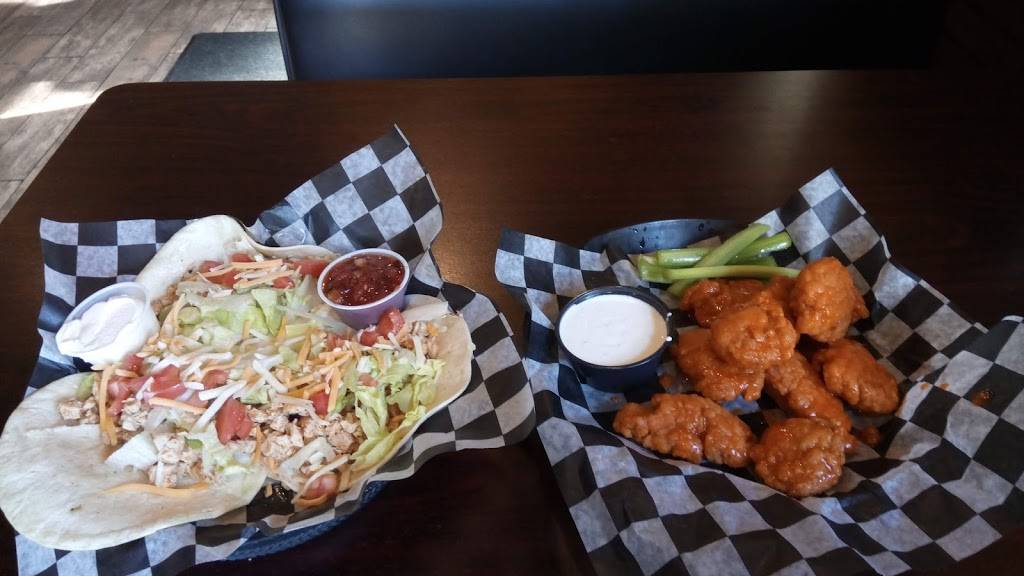 Underdog Sports Bar and Grill | restaurant | 3100 Paxton St, Harrisburg, PA 17111, USA | 7175645150 OR +1 717-564-5150