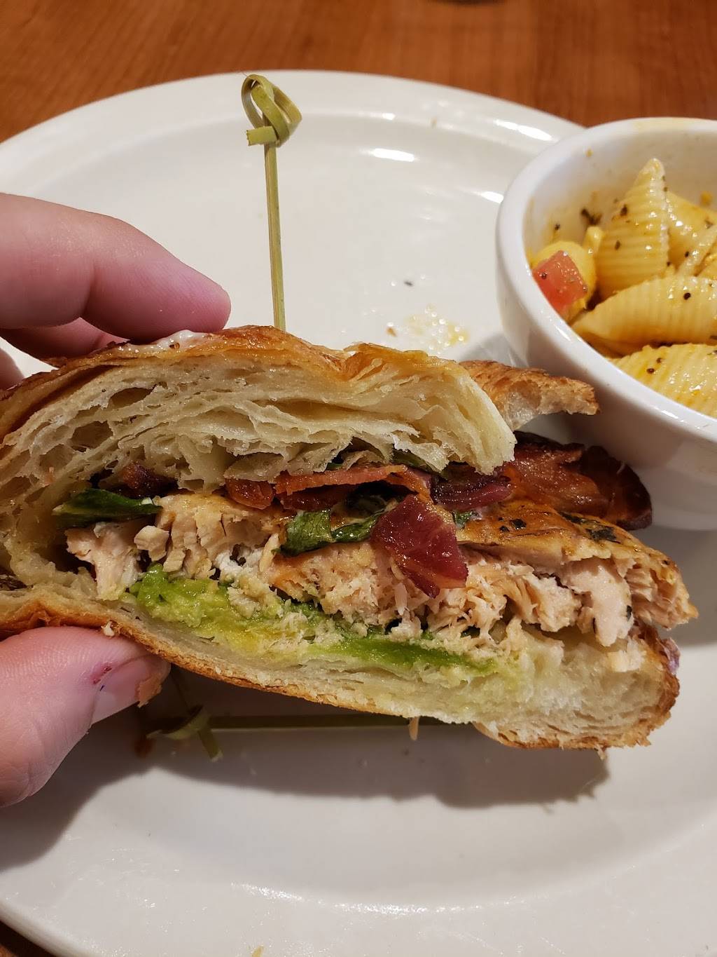 Cafe Des Amis | restaurant | 443 Division St, Sewickley, PA 15143, USA | 4127412388 OR +1 412-741-2388