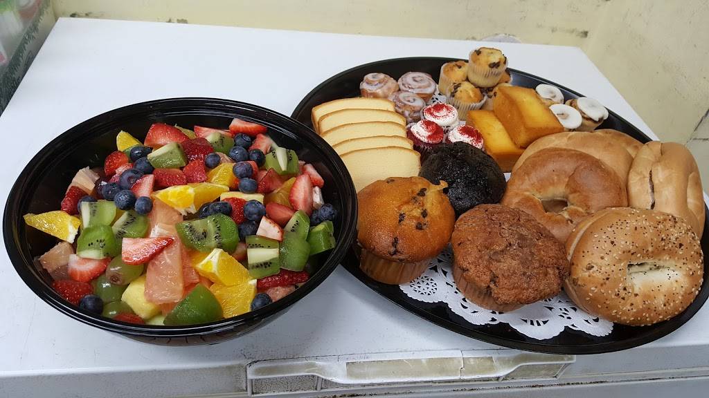 Raspberry Deli | restaurant | 7304 Parkway Dr Ste B, Hanover, MD 21076, USA | 4107120222 OR +1 410-712-0222