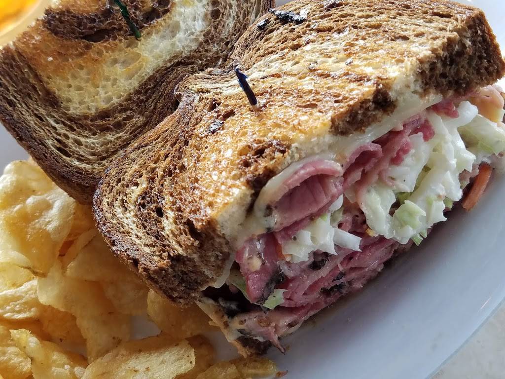 Rosenfelds Jewish Deli | restaurant | 18949 Coastal Hwy, Rehoboth Beach, DE 19971, USA | 3026451700 OR +1 302-645-1700
