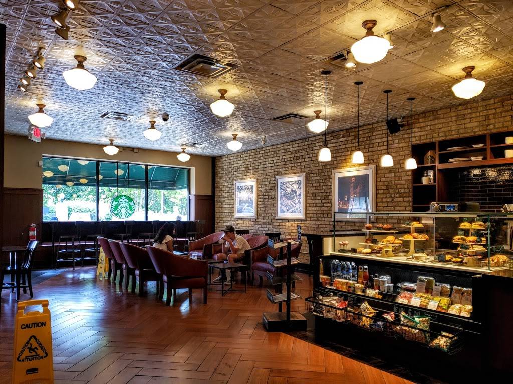 Starbucks | cafe | 129 E Van Buren St B, Woodstock, IL 60098, USA | 8153341325 OR +1 815-334-1325