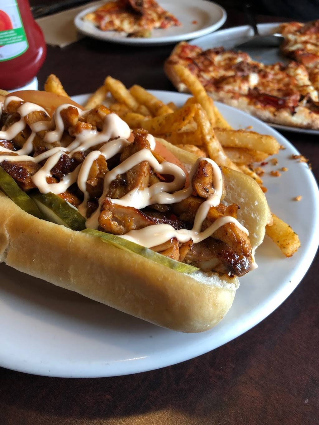 The Grand Bayou Cajun Kitchen | restaurant | 27 Dumfries St, Paris, ON N3L 2C9, Canada | 5194422704 OR +1 519-442-2704