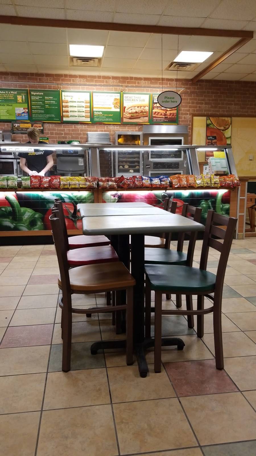 Subway | restaurant | 809 Short St, Decorah, IA 52101, USA | 5633825666 OR +1 563-382-5666