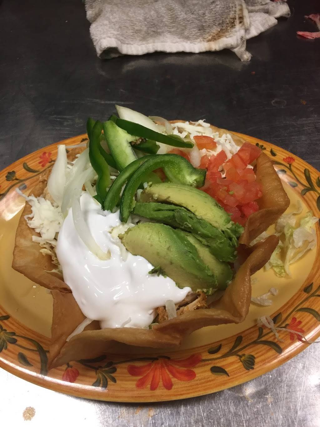 Ajua Mexican Restaurant | restaurant | 163 W Belvidere Rd, Round Lake, IL 60073, USA | 8478867777 OR +1 847-886-7777