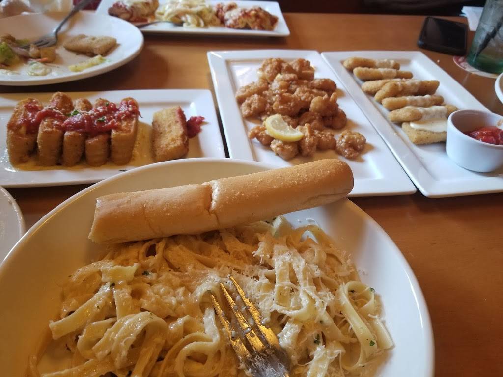 Olive Garden Italian Restaurant | meal takeaway | 1380 GA-85, Fayetteville, GA 30214, USA | 6788174144 OR +1 678-817-4144