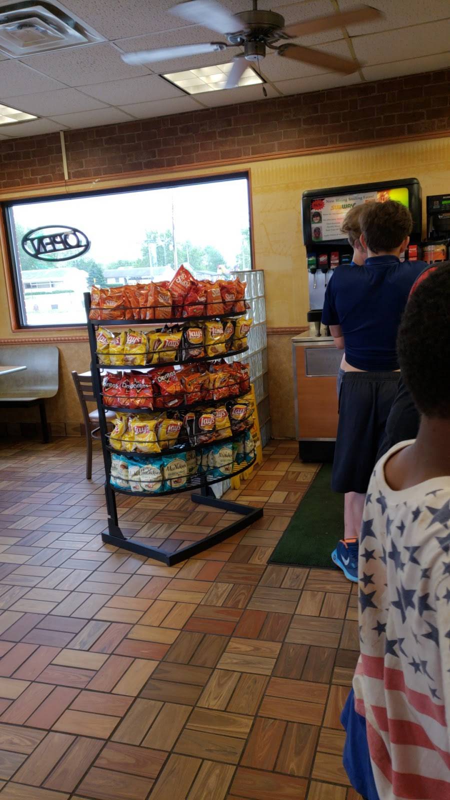 Subway | restaurant | 1518 N 6th St, Monticello, IN 47960, USA | 5745838782 OR +1 574-583-8782