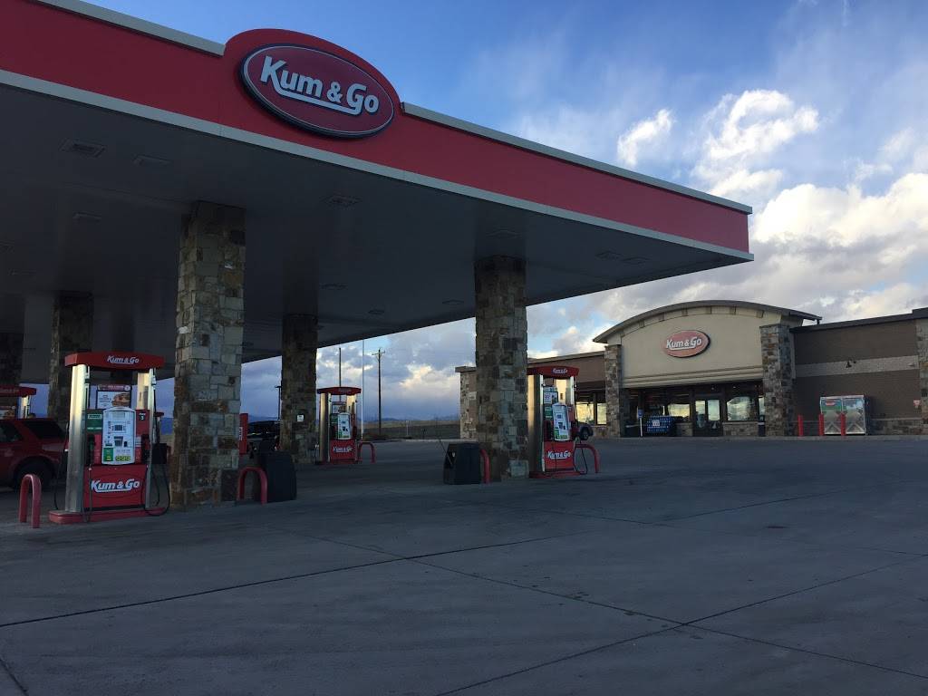 Kum & Go | meal takeaway | 2999 Bonanza Dr, Erie, CO 80516, USA | 7209741604 OR +1 720-974-1604