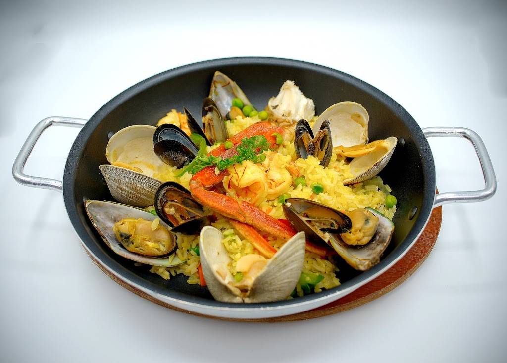 Heylis | cafe | 7318 Northern Blvd, Jackson Heights, NY 11372, USA | 7184339049 OR +1 718-433-9049