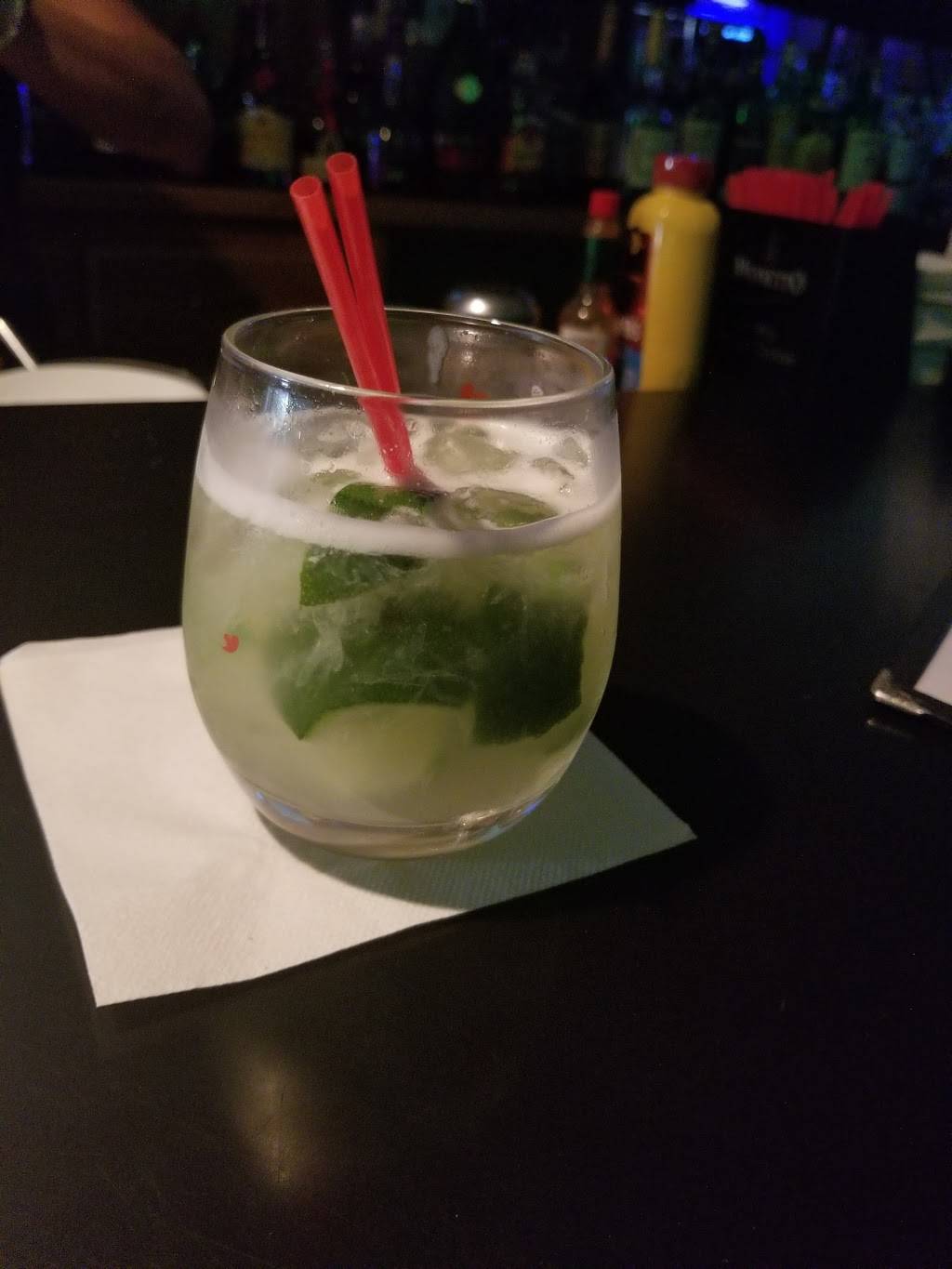 SideLines | restaurant | 65 Elm Rd, Newark, NJ 07105, USA | 8622377609 OR +1 862-237-7609