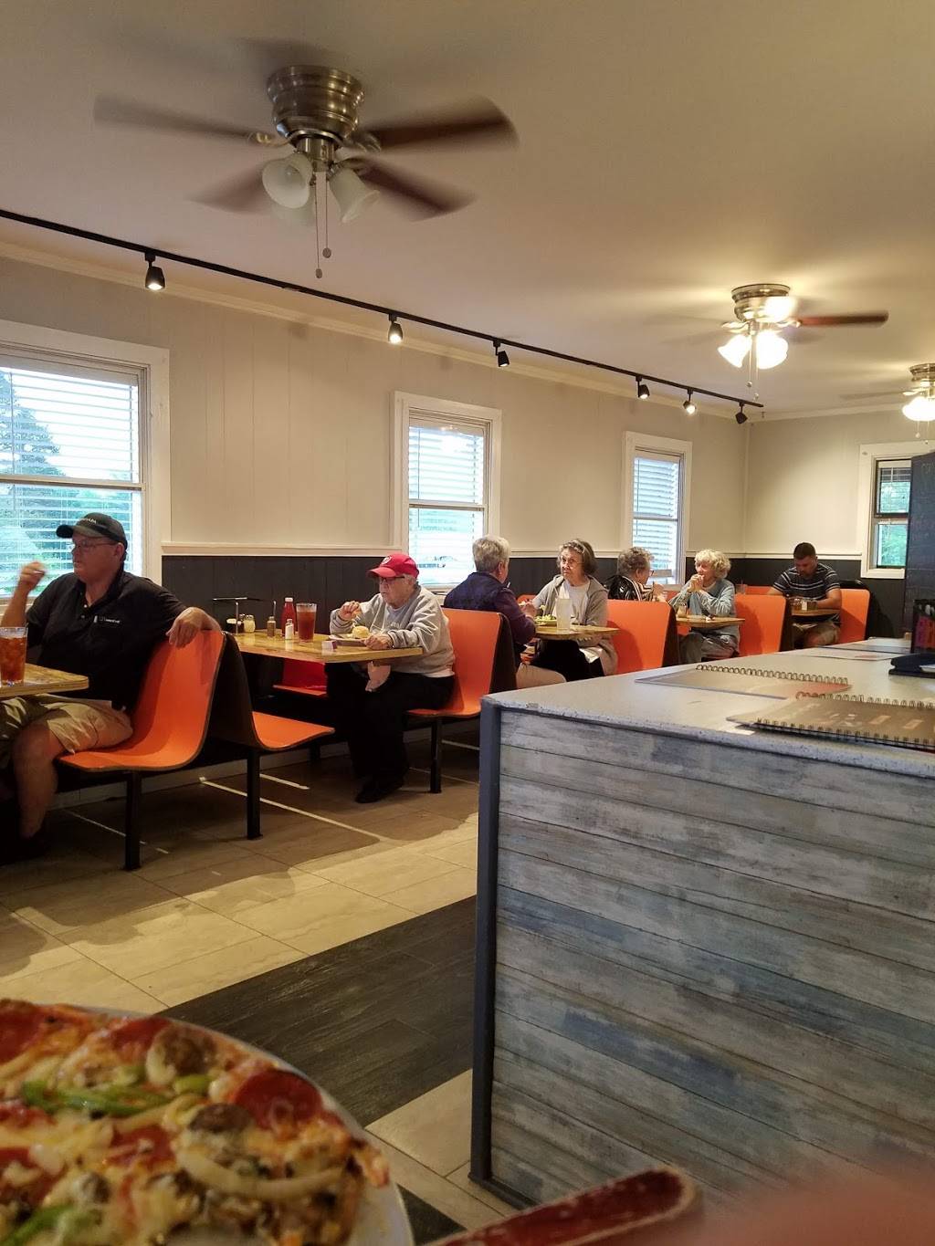 Simonas Italian Restaurant | restaurant | 1501 Main St, Victoria, VA 23974, USA | 4346961190 OR +1 434-696-1190