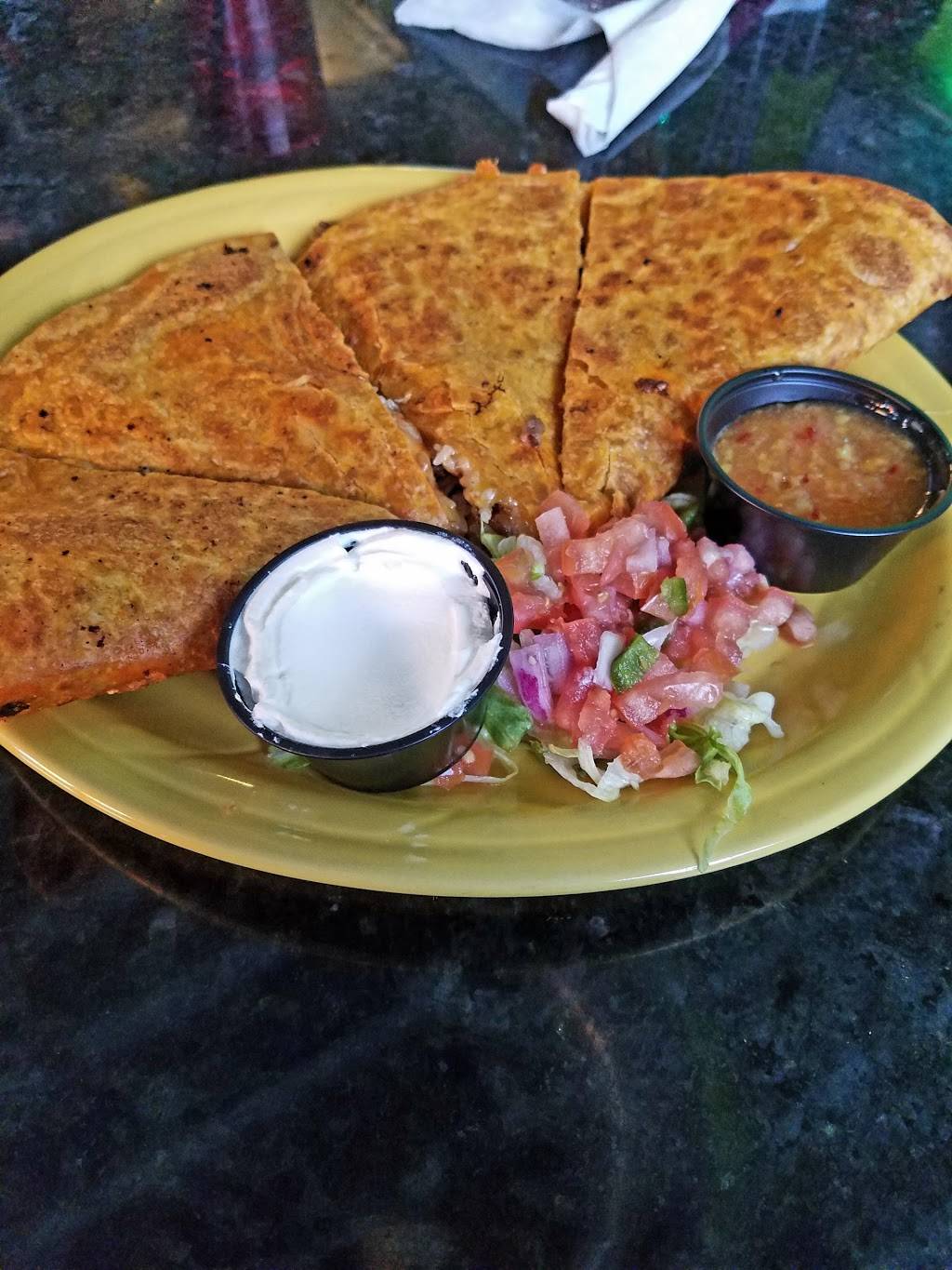 City Beach | restaurant | 2416 W Cary St, Richmond, VA 23220, USA | 8044828822 OR +1 804-482-8822