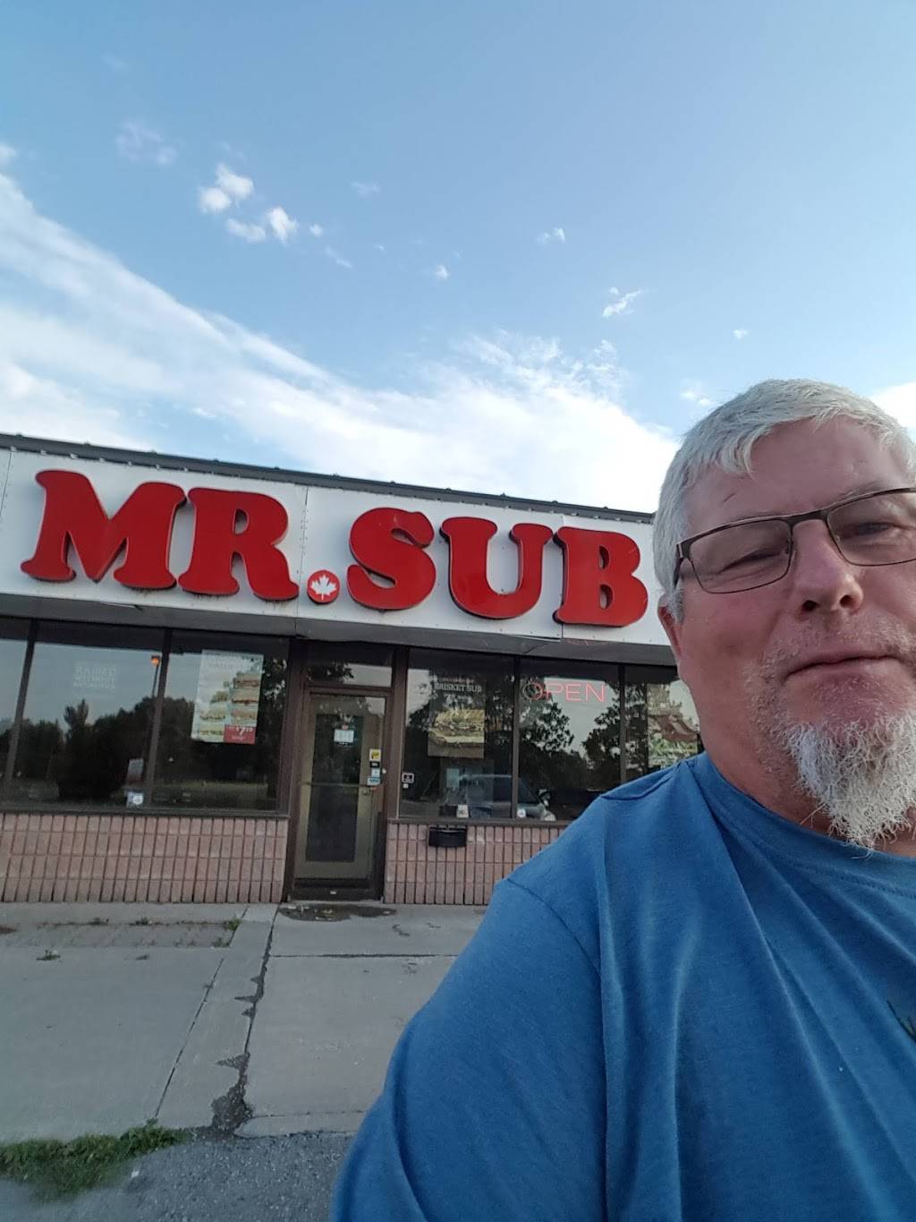 Dairy Queen | restaurant | 14 Richmond Blvd, Napanee, ON K7R 4A3, Canada | 6133546611 OR +1 613-354-6611