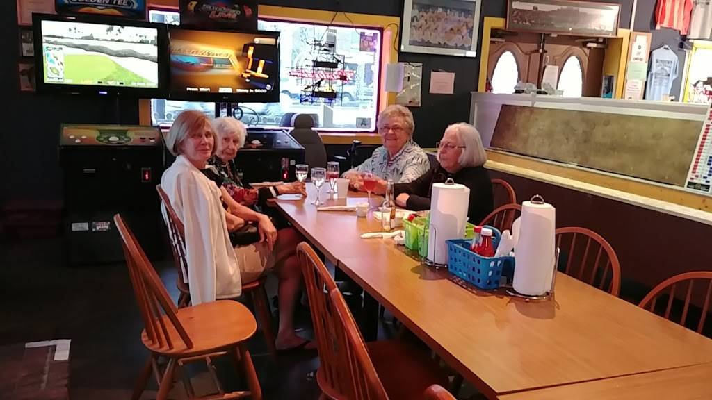 Sundown Sports Pub | restaurant | 810 Surfside Dr, Surfside Beach, SC 29575, USA | 8432381240 OR +1 843-238-1240