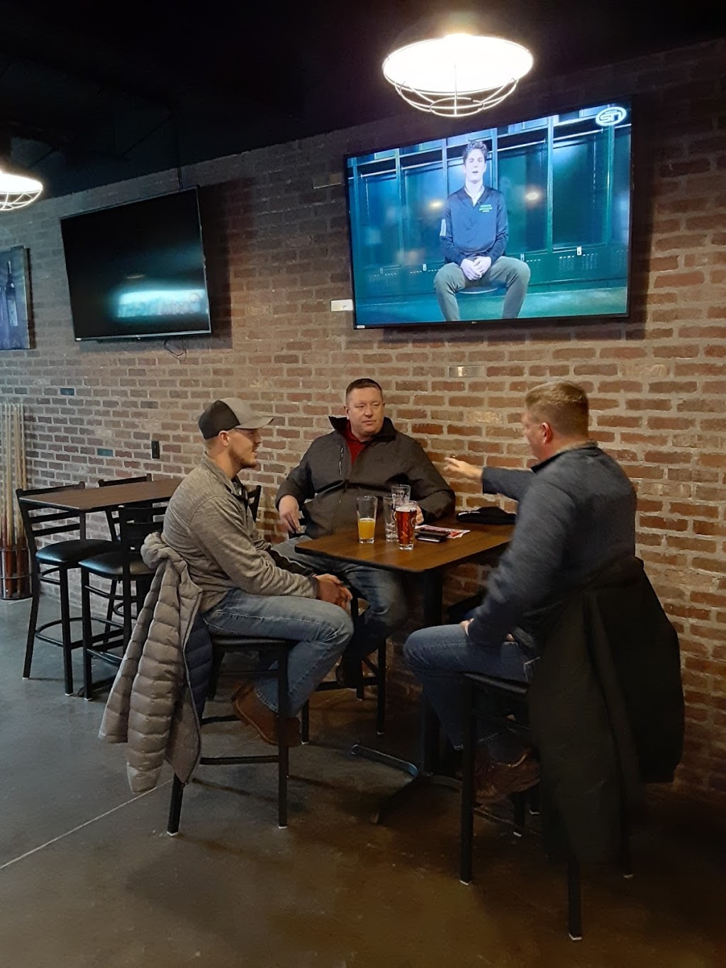 DA CLIQUE SPORTS BAR & GRILL | restaurant | 114 N Indiana Ave, Sioux Falls, SD 57103, USA | 6052712631 OR +1 605-271-2631